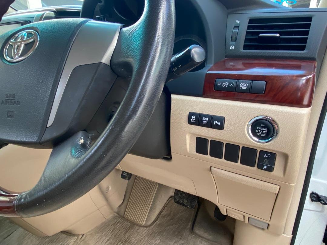 2008 Toyota ALPHARD 