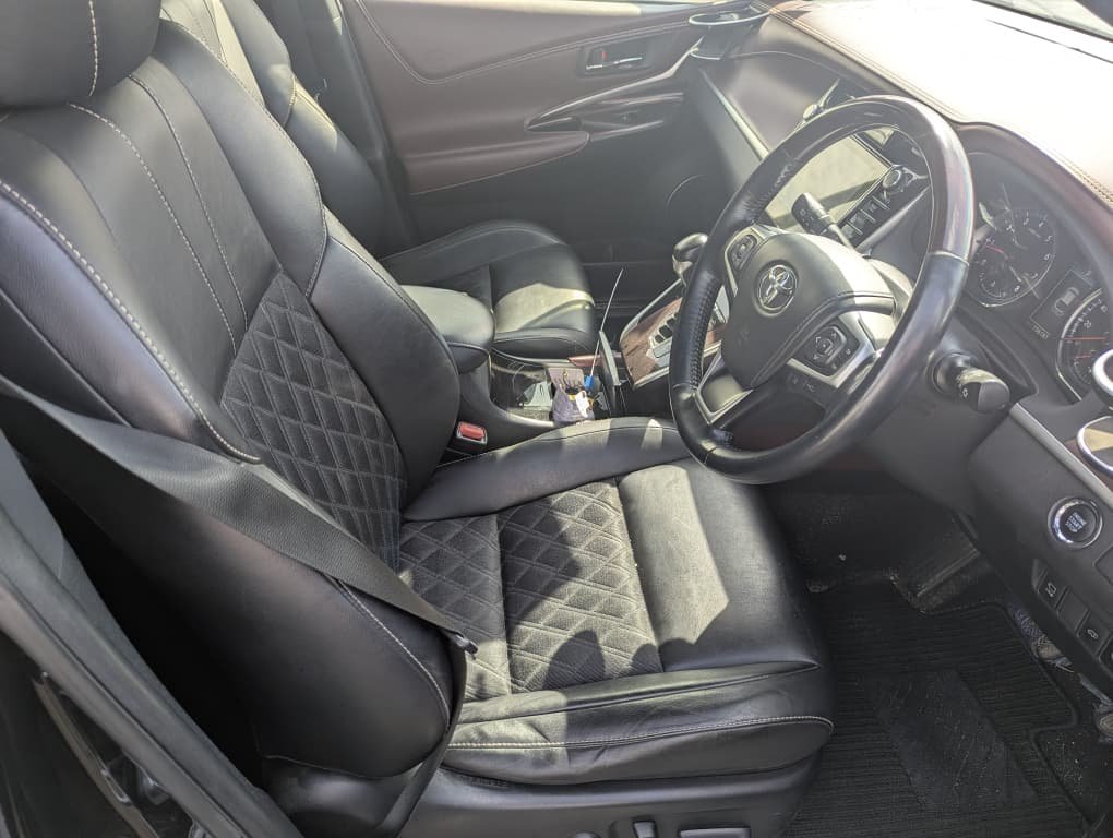 2014 Toyota HARRIER