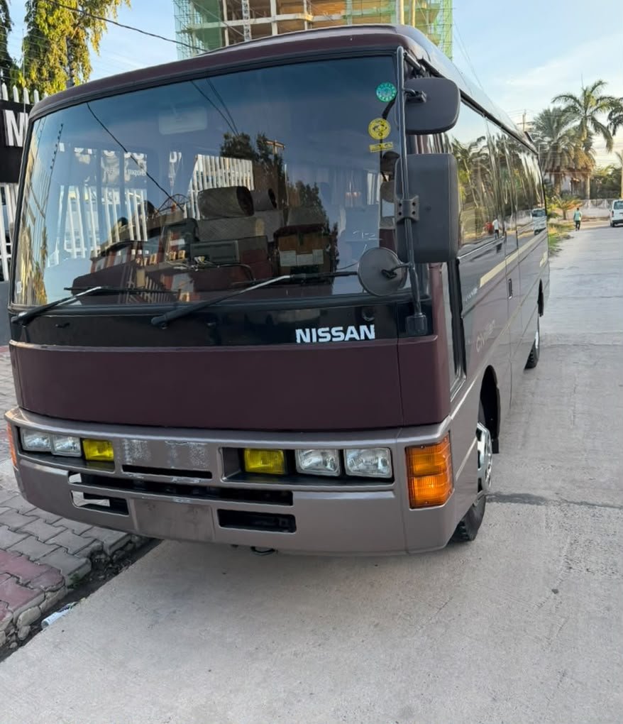 2000 Nissan CIVILIAN BUS
