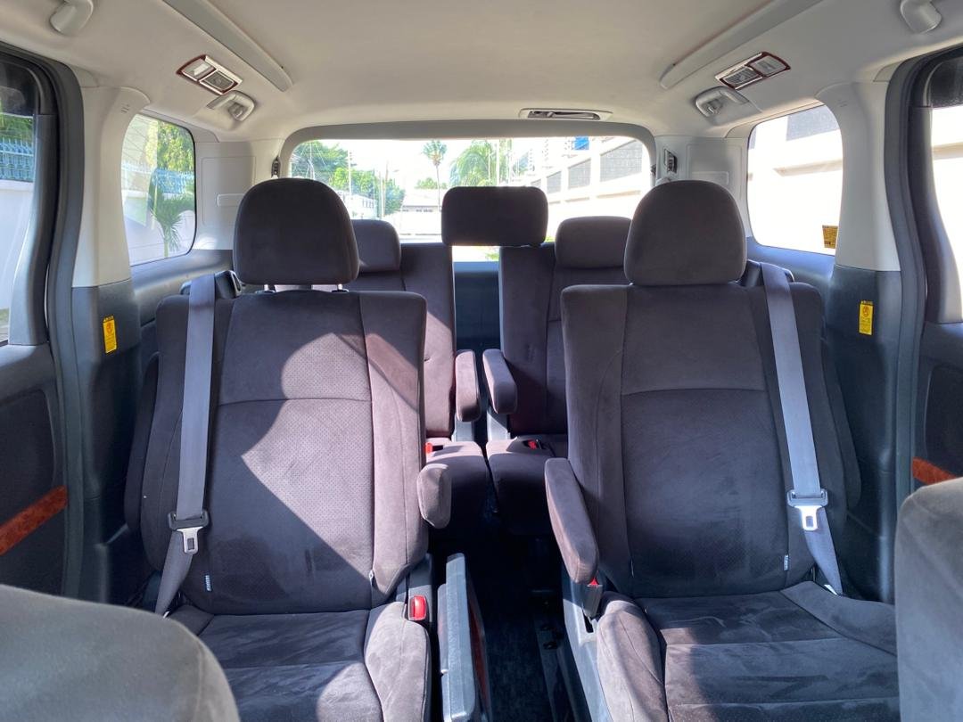 2010 Toyota VELLFIRE