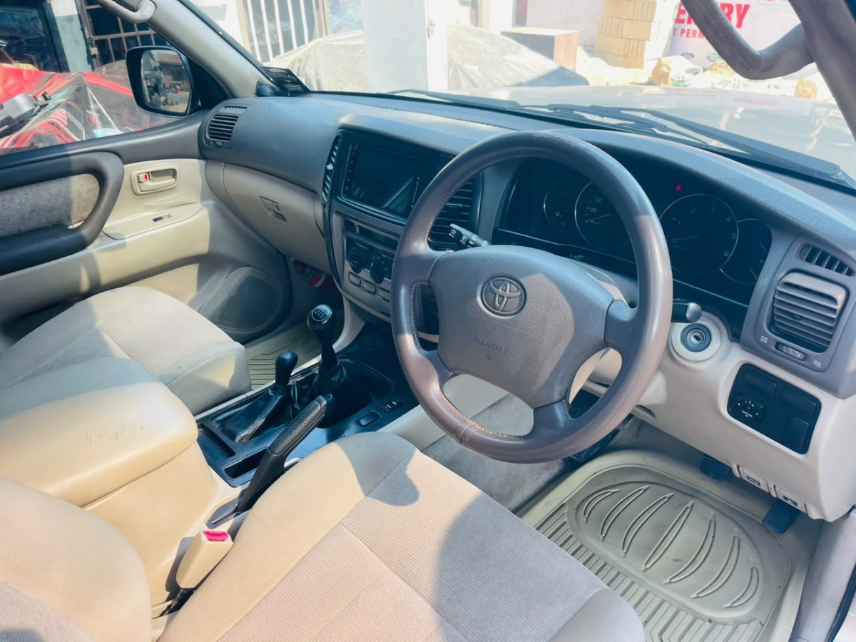 2006 Toyota Land Cruiser
