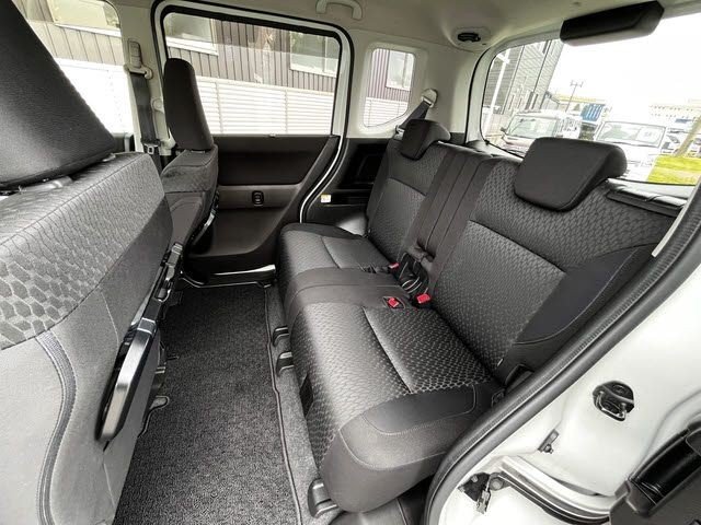 2016 Mitsubishi DELICA D:2