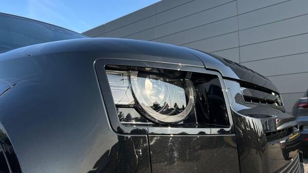 2026 Land Rover Defender