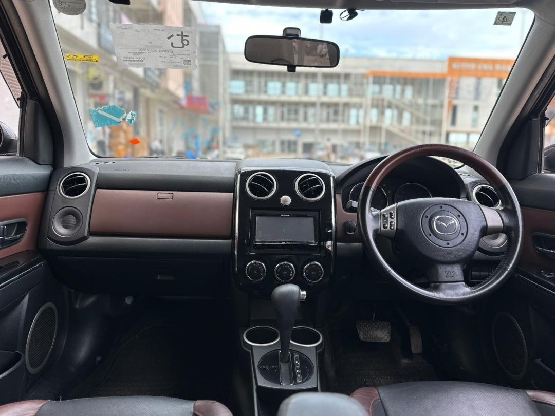 2007 Mazda Verisa