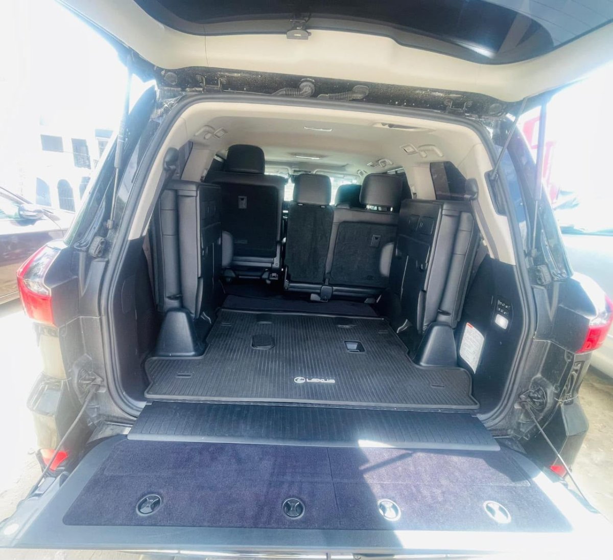 2017 Lexus LX