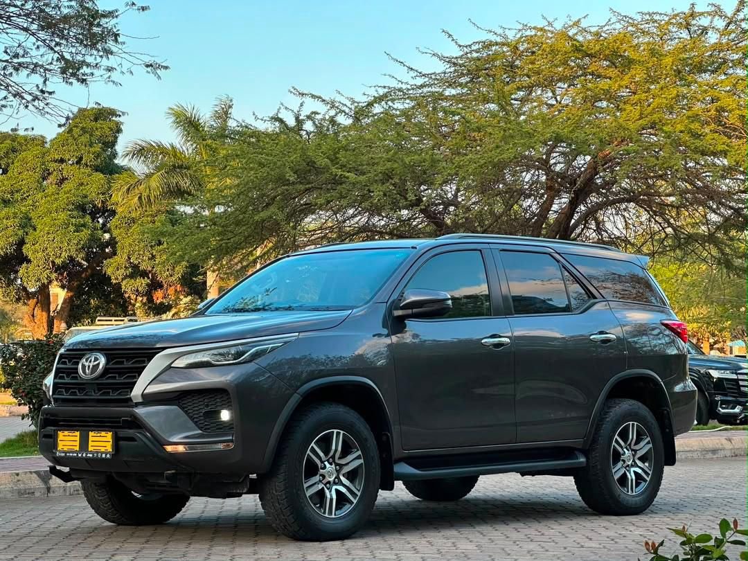 2022 Toyota FORTUNER Diesel