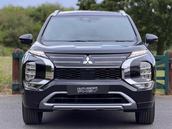 2026 Mitsubishi Outlander PHEV
