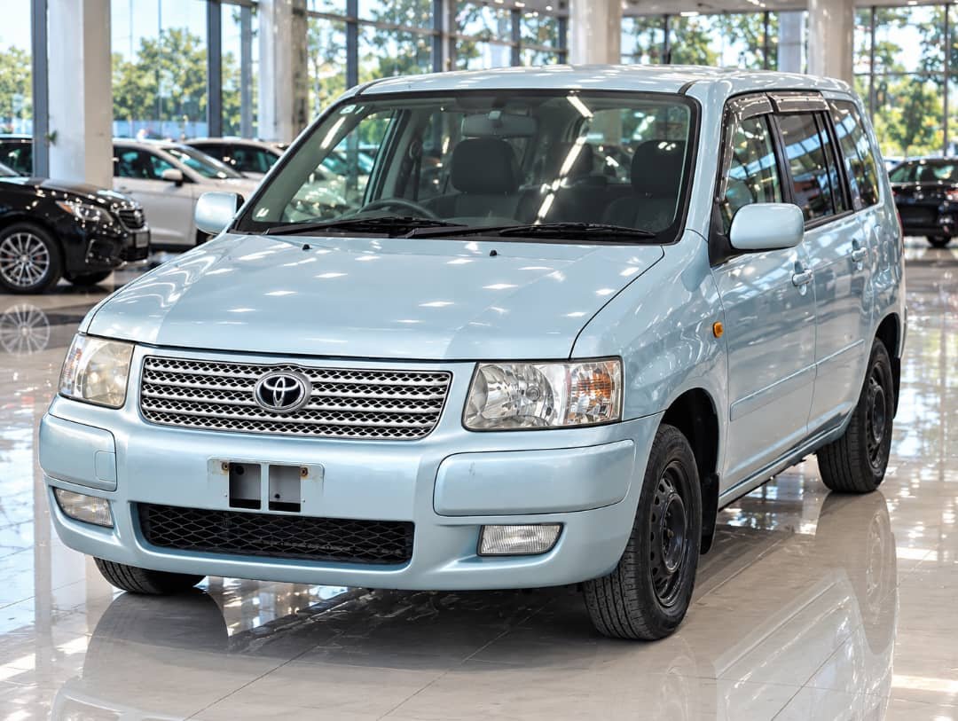 2003 Toyota SUCCEED