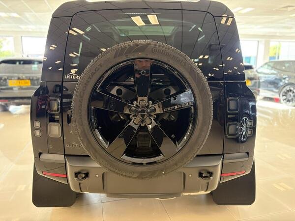 2026 Land Rover Defender