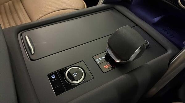 2026 Land Rover Discovery