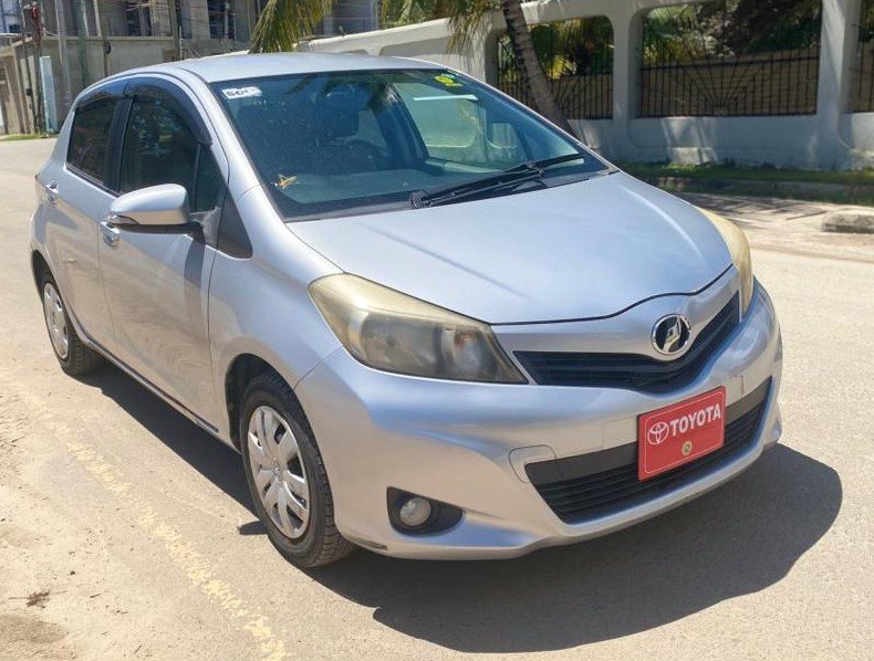 2006 Toyota Vitz