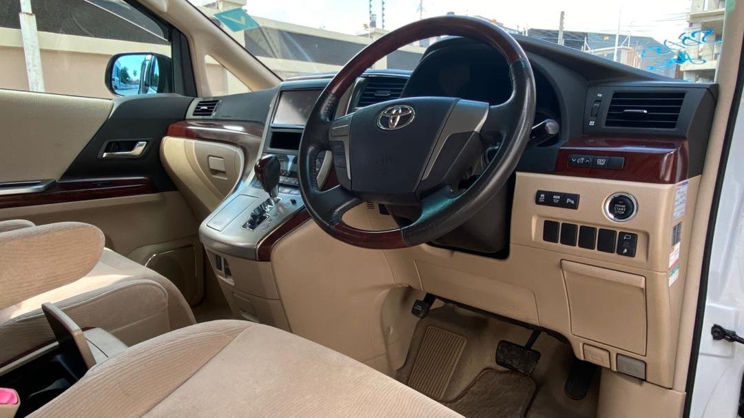 2008 Toyota ALPHARD 
