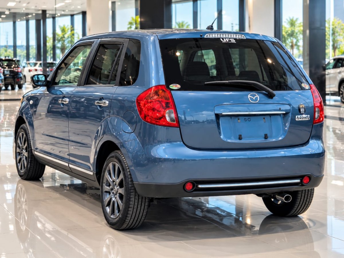 2013 Mazda Verisa