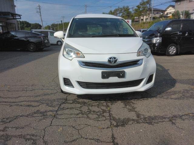 2015 Toyota RACTIS Petrol
