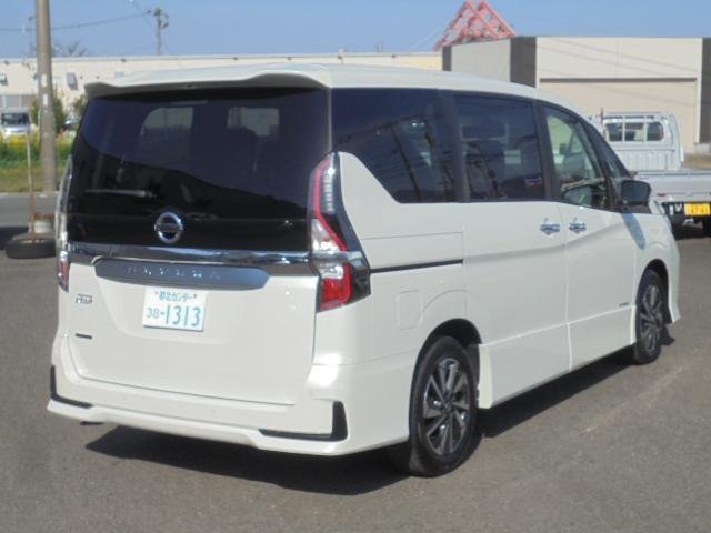 2022 Nissan SERENA