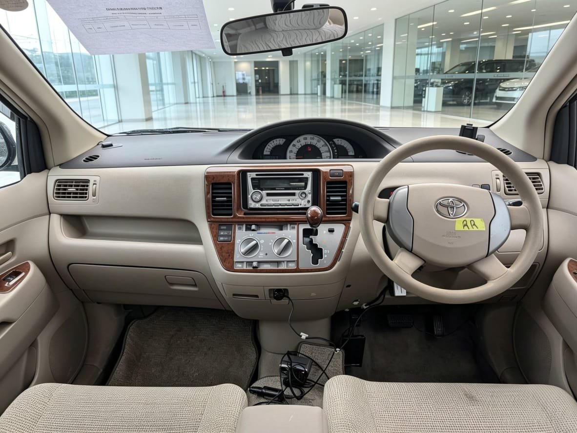 2004 Toyota RAUM