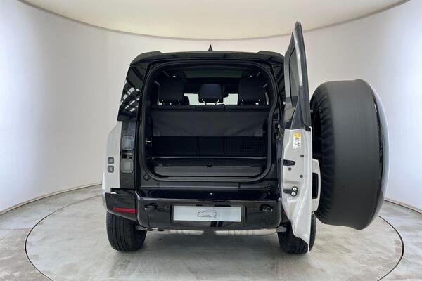 2026 Land Rover Defender