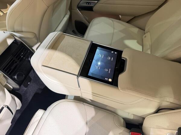 2026 Land Rover Range Rover