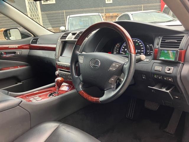 2011 Lexus LS