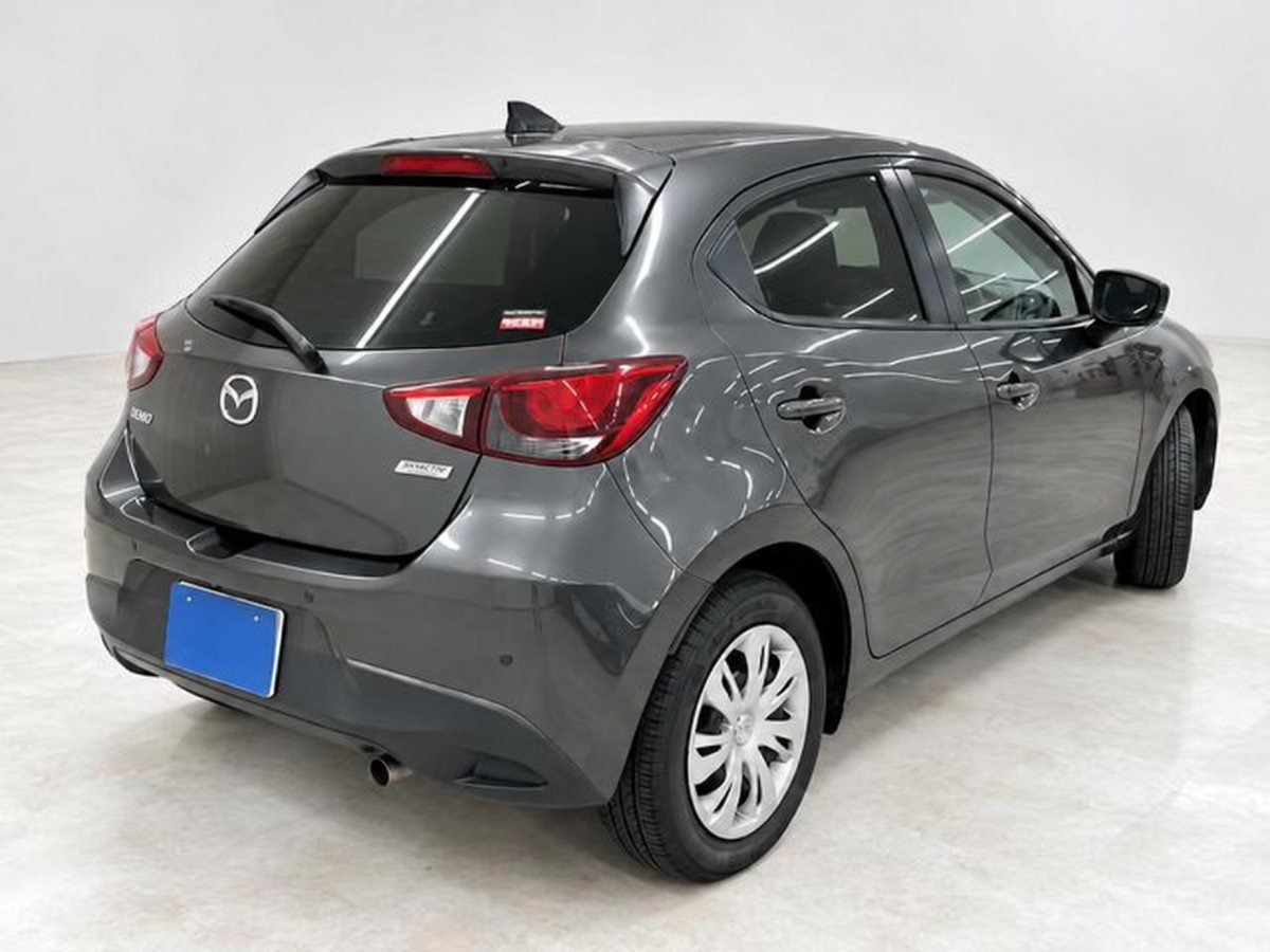 2018 Mazda DEMIO