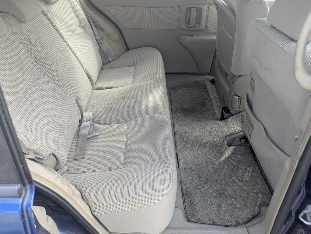 2003 Toyota Noah