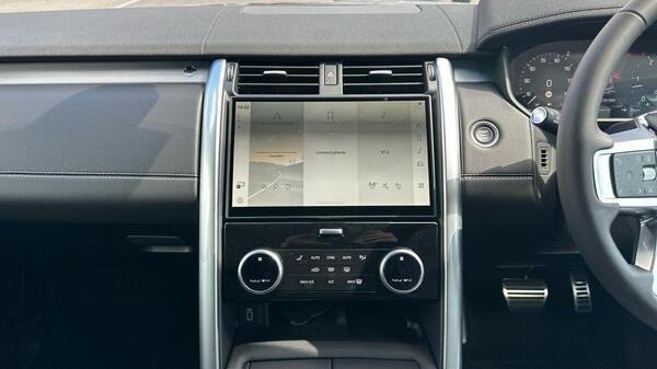 2026 Land Rover Discovery