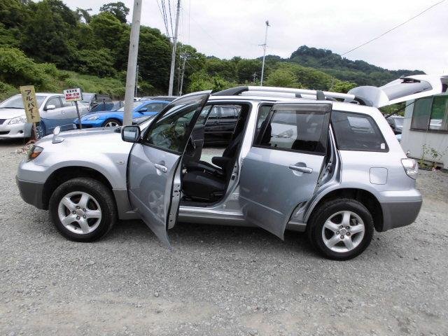 2003 Mitsubishi AIRTREK