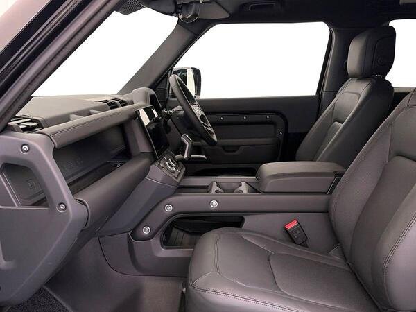 2026 Land Rover Defender
