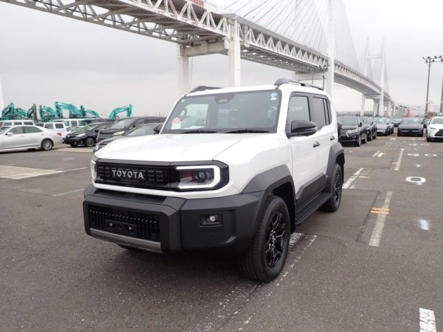 2026 Toyota Land Cruiser Petrol
